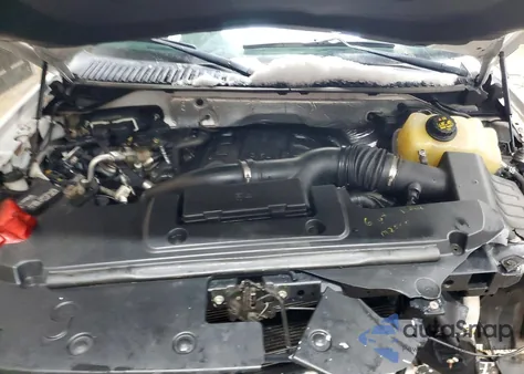 2016 Ford Expedition Xlt z USA, uszkodzony, nr VIN 1FMJU1JT8GEF18101